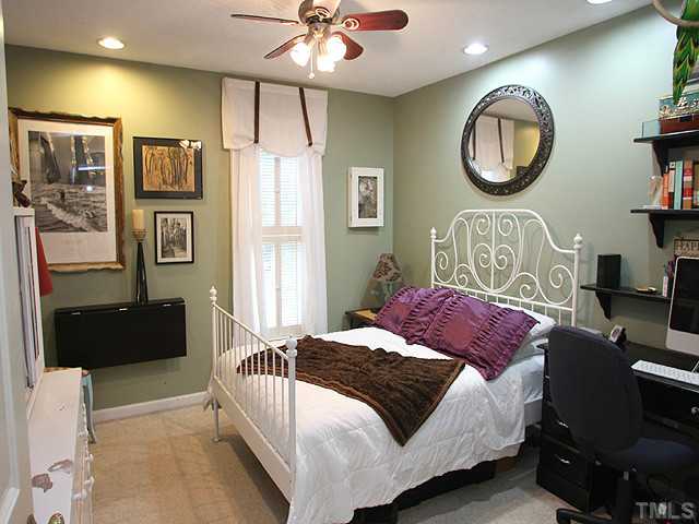 1621 Claiborne Court Raleigh, NC 27606 - Photo 7 of 12