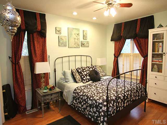 1621 Claiborne Court Raleigh, NC 27606 - Photo 9 of 12