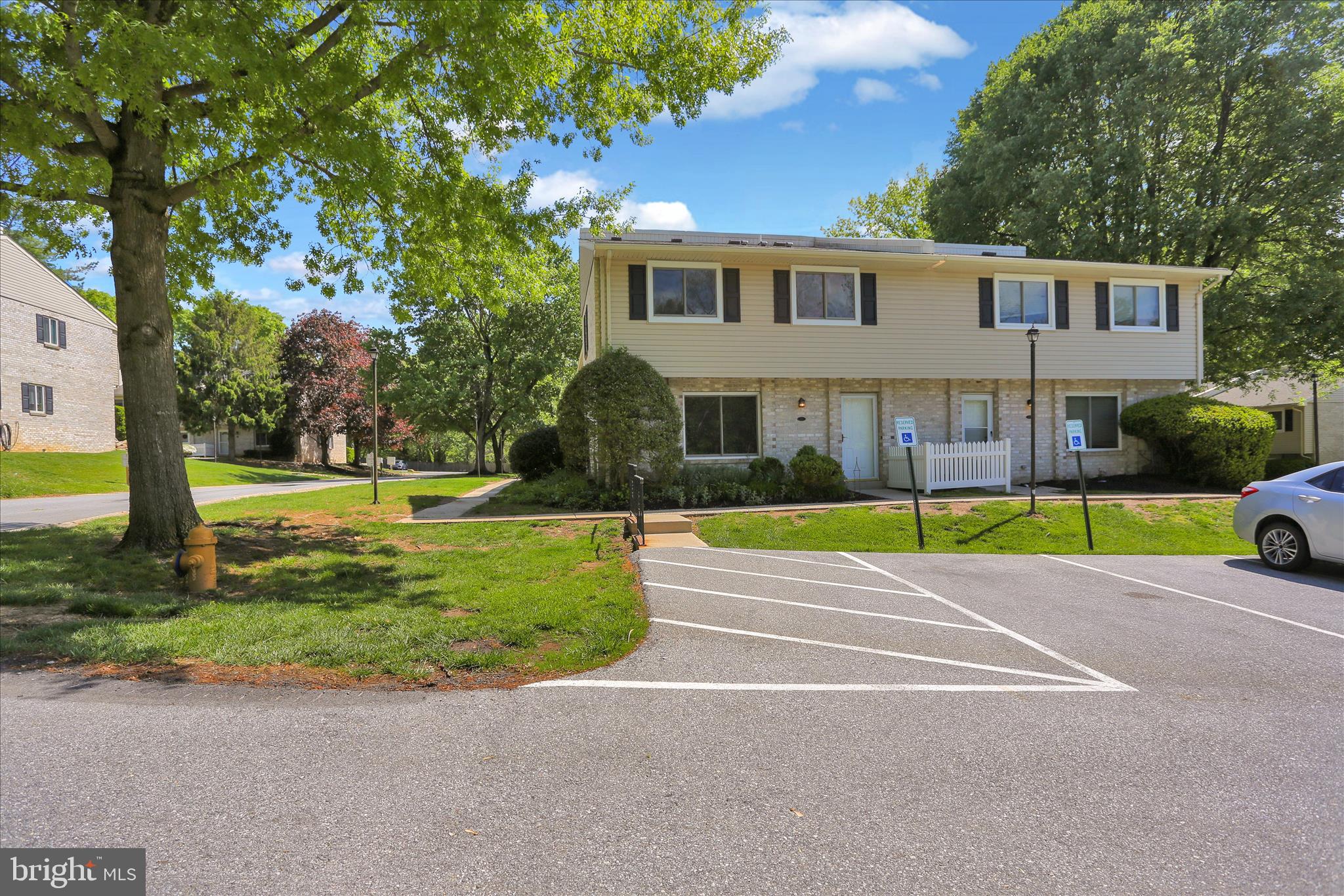 301 Village Walk, Unit 301 Exton, PA 19341 - Photo 3 of 31 Exterior