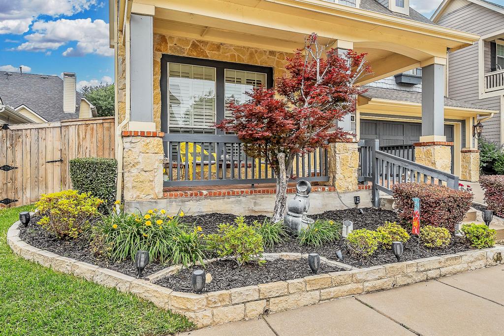 2215 Red Hawk Lane Euless, TX 76039 - Photo 3 of 28
