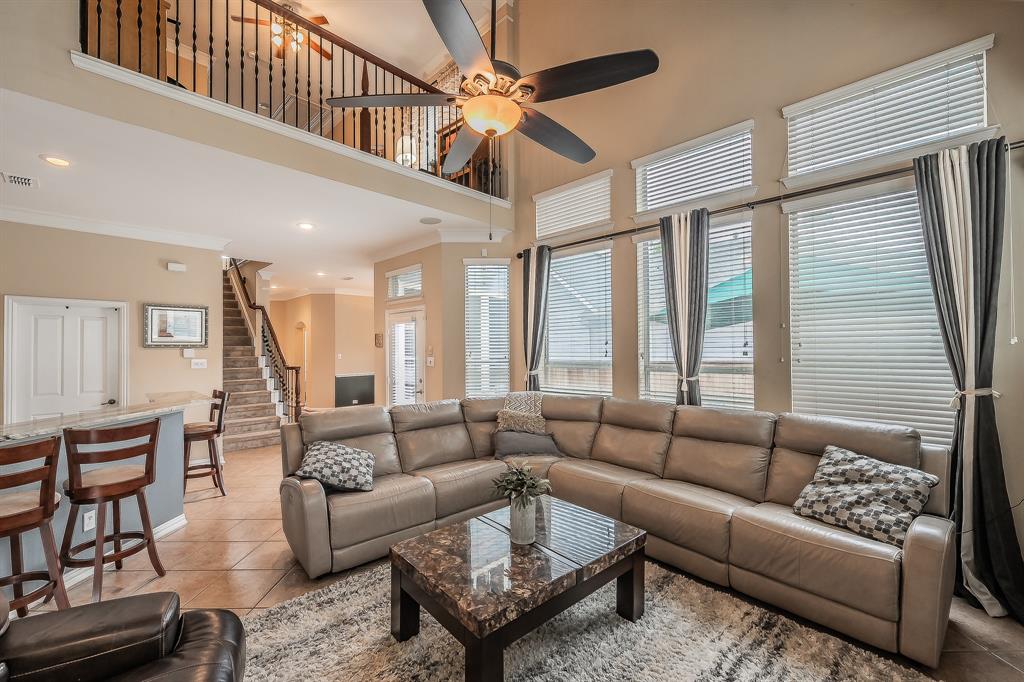 2215 Red Hawk Lane Euless, TX 76039 - Photo 6 of 28
