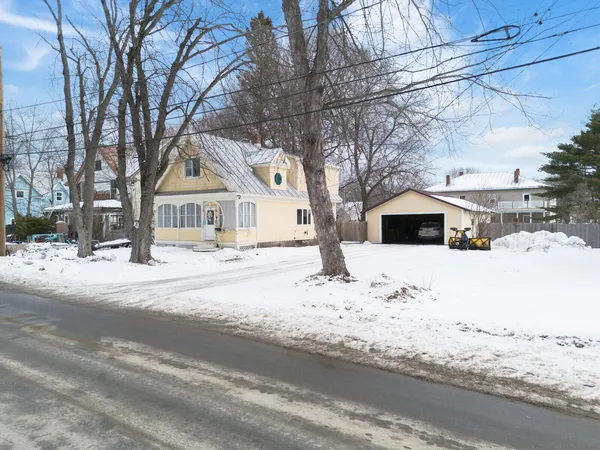 $229,900 | 88 Pine Street, Madison, ME 04950