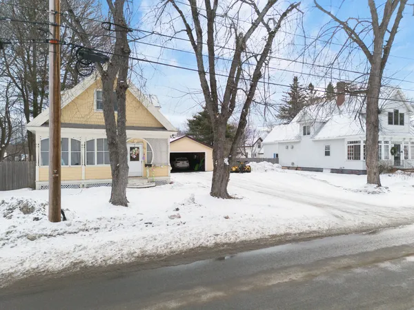 $229,900 | 88 Pine Street, Madison, ME 04950
