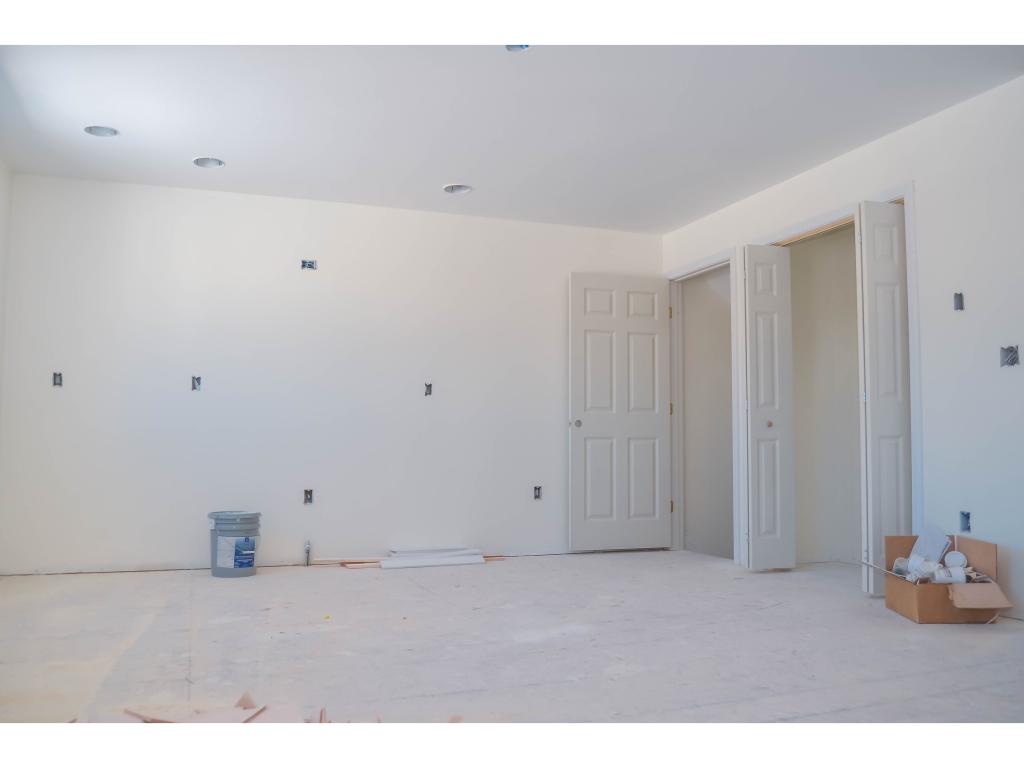 2 Gagne Street, Unit 2 Rochester, NH 03867 - Photo 2 of 16