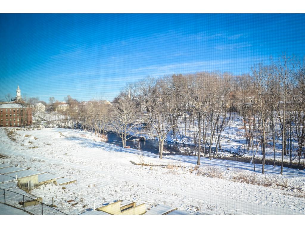 2 Gagne Street, Unit 2 Rochester, NH 03867 - Photo 12 of 16