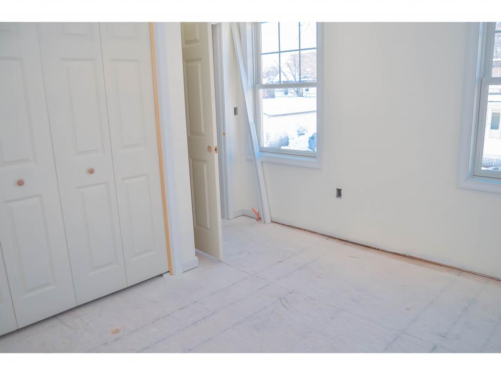 2 Gagne Street, Unit 2 Rochester, NH 03867 - Photo 4 of 16