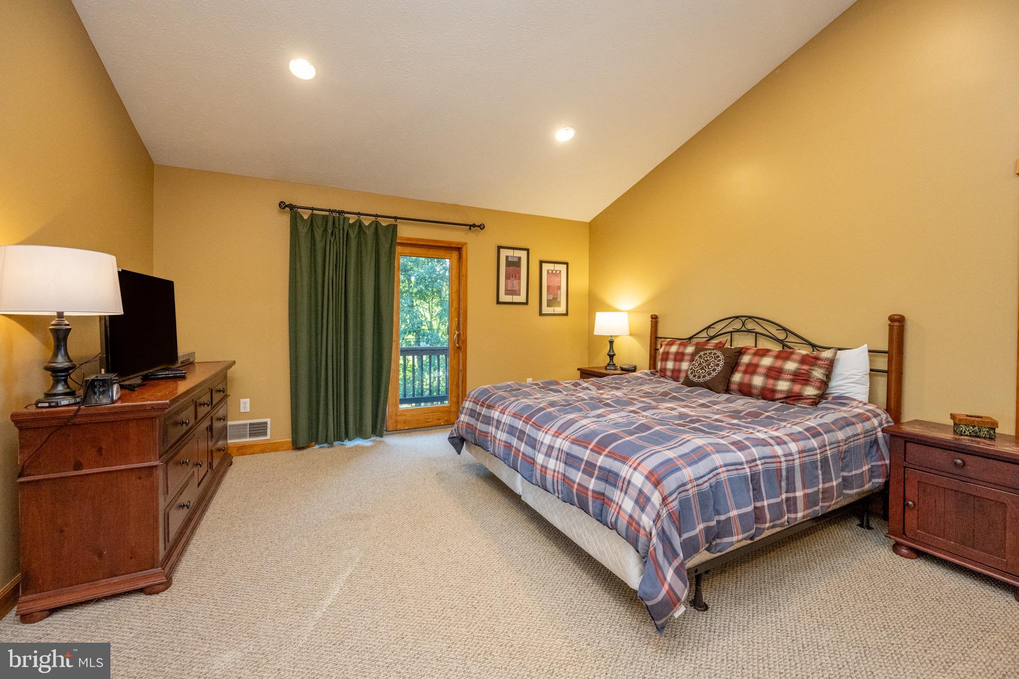 889 Paradise Ridge Road Oakland, MD 21550 - Photo 17 of 61 Gallery Image 17