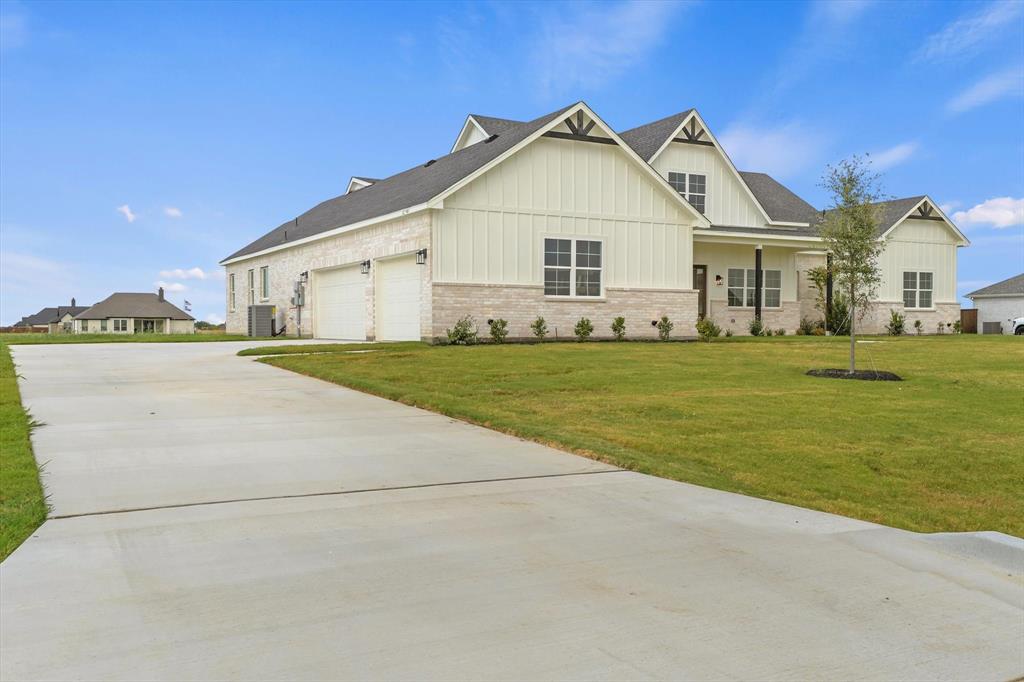 10641 Rye Bread Lane Venus, TX 76084 - Photo 3 of 40 Gallery Image 3