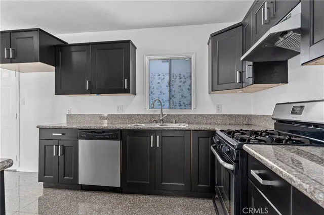 $785,000 | 6228 Lemon Avenue, Long Beach, CA 90805