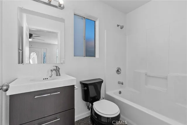 $785,000 | 6228 Lemon Avenue, Long Beach, CA 90805