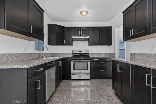 $785,000 | 6228 Lemon Avenue, Long Beach, CA 90805