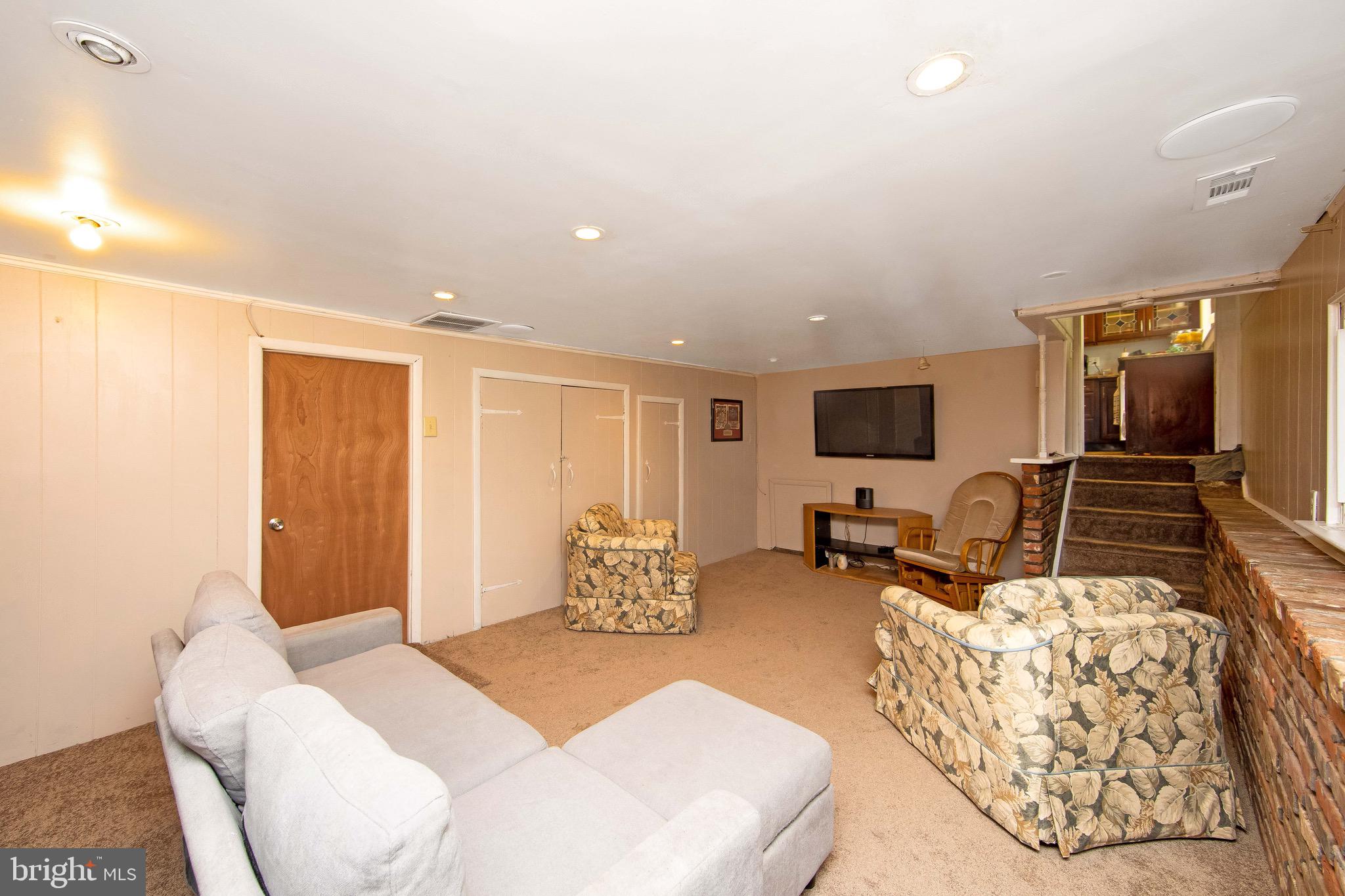 916 Bentley Road Lindenwold, NJ 08021 - Photo 15 of 19