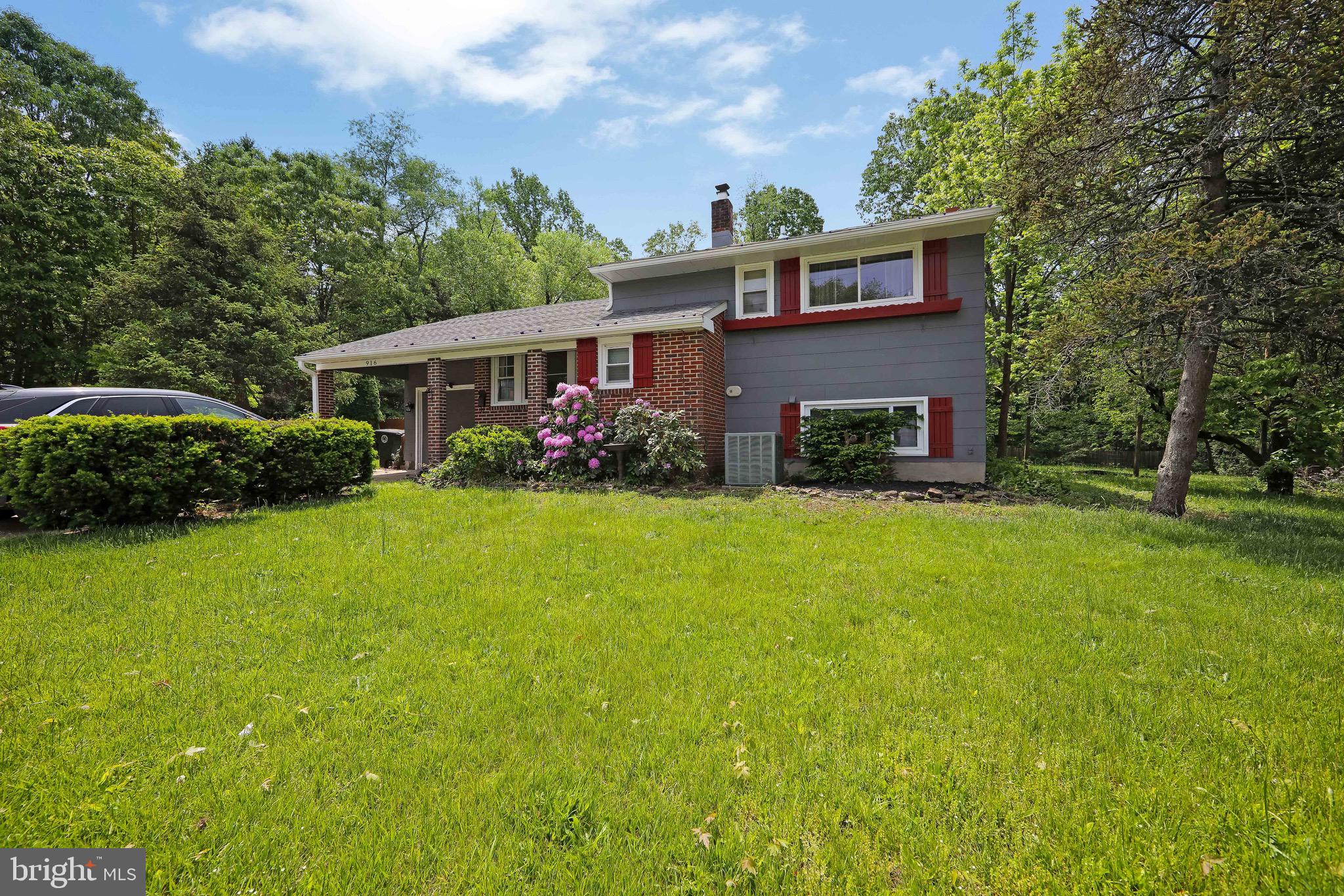 916 Bentley Road Lindenwold, NJ 08021 - Photo 2 of 19