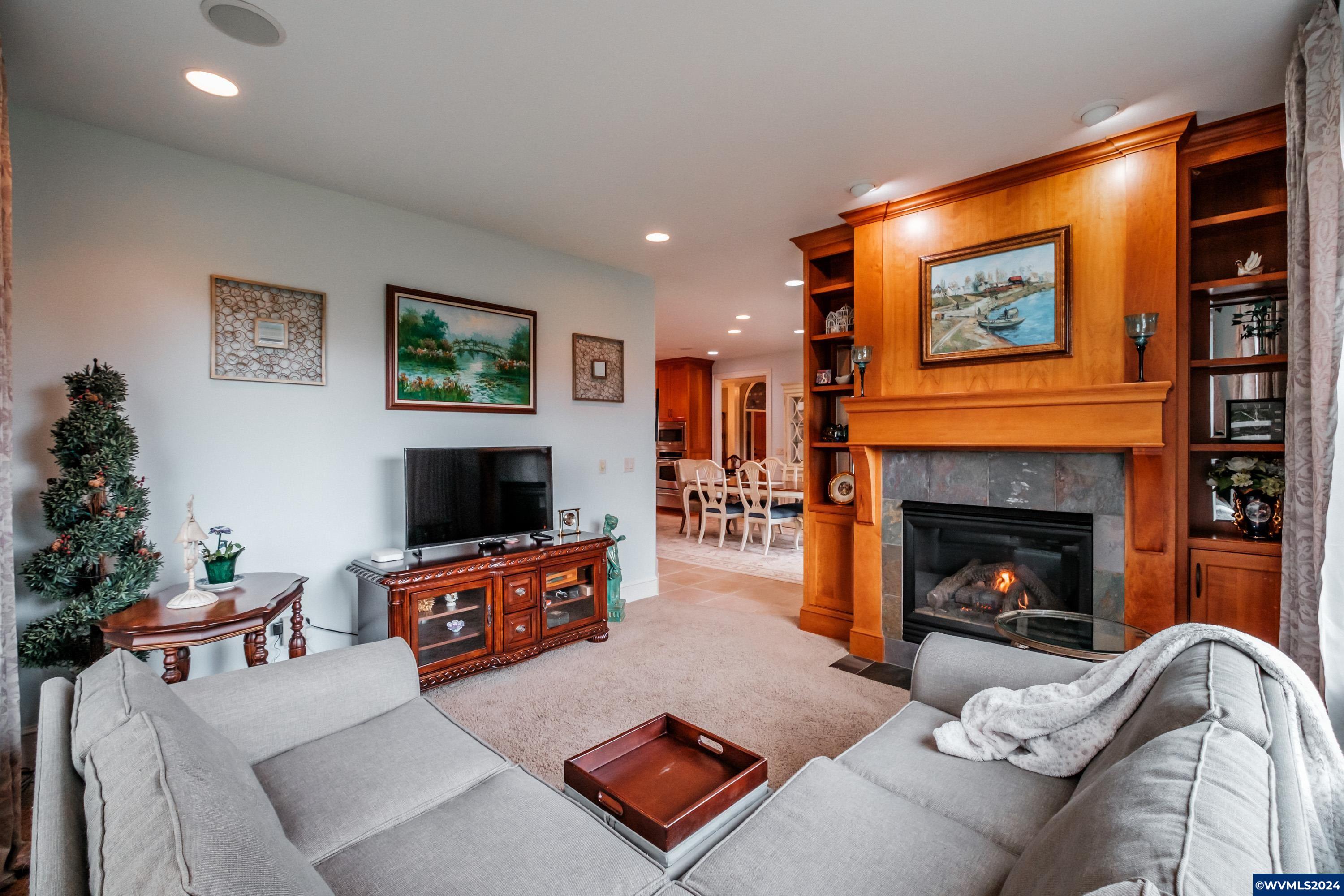 8731 Boulder Ridge Court Southeast Salem, OR 97317 - Photo 11 of 42