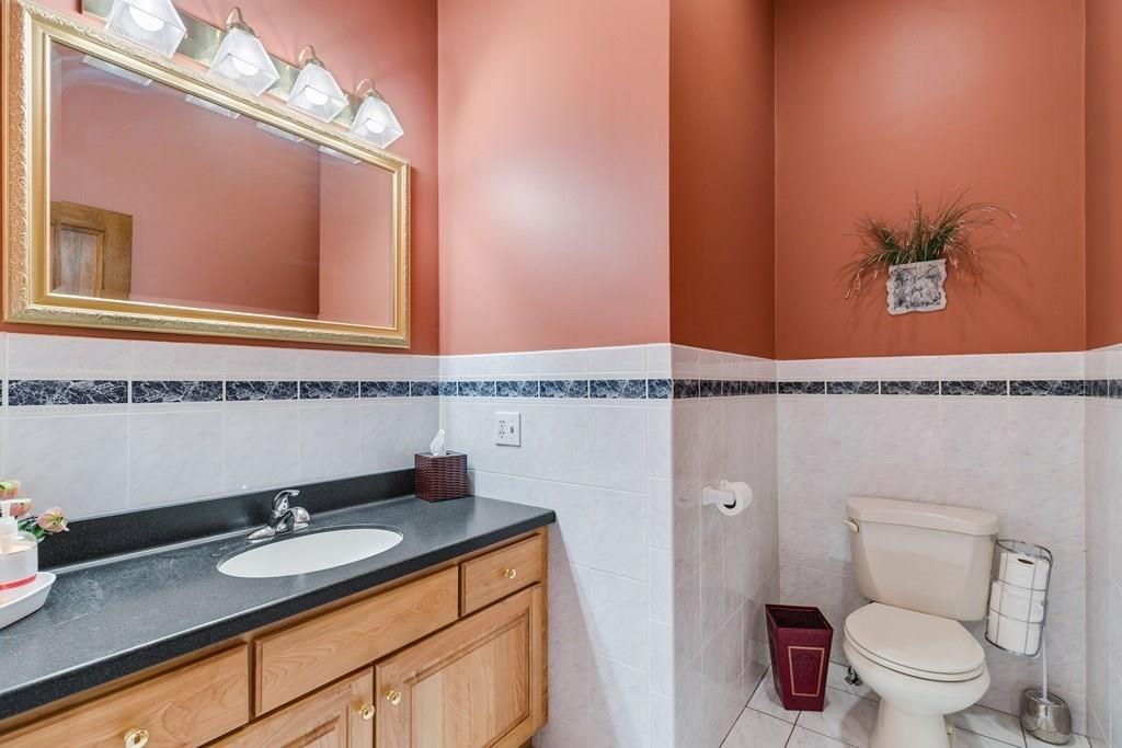 99 Canavan Drive Braintree, MA 02184 - Photo 20 of 35