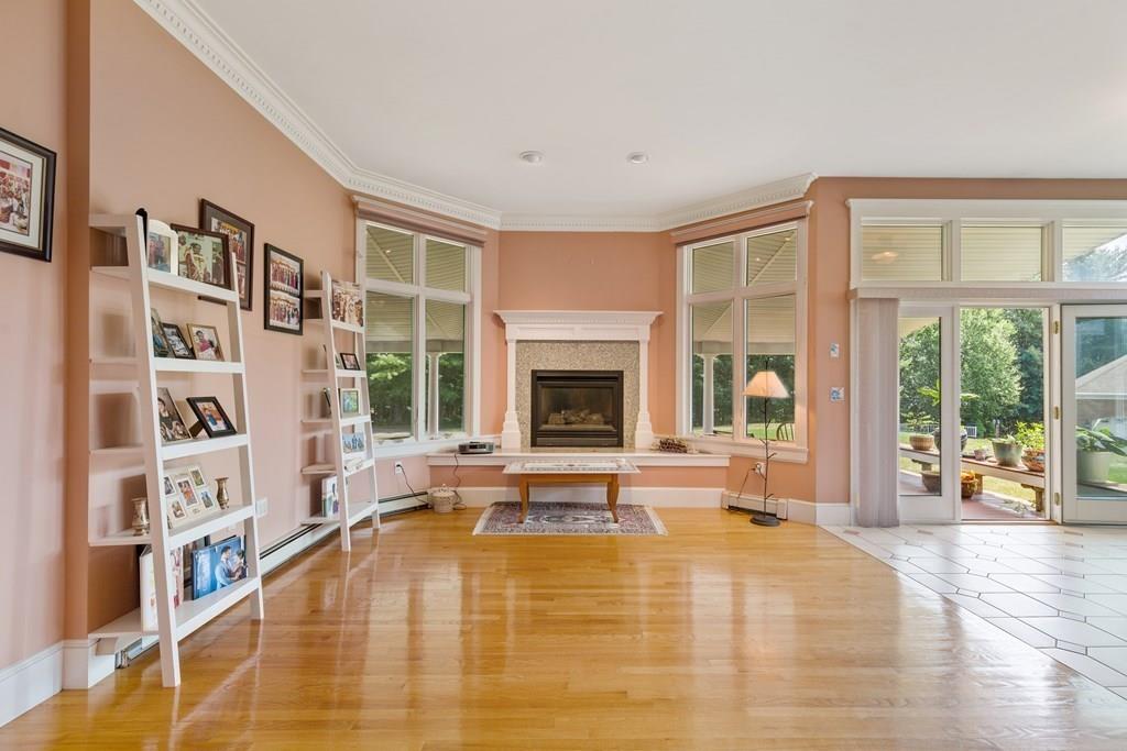 99 Canavan Drive Braintree, MA 02184 - Photo 10 of 35