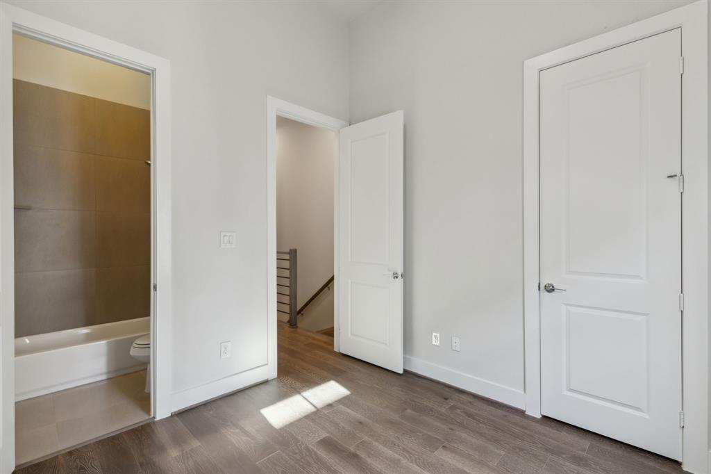 14955 Oak Street Addison, TX 75001 - Photo 15 of 39