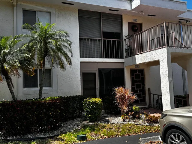 $199,999 | 14895 Builtmore Way, Unit 107, Delray Beach, FL 33446