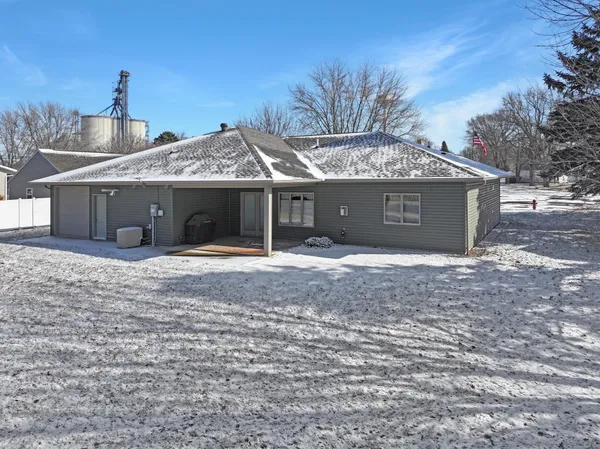 $330,000 | 431 Elizabeth Avenue, Lake Wilson, MN 56151