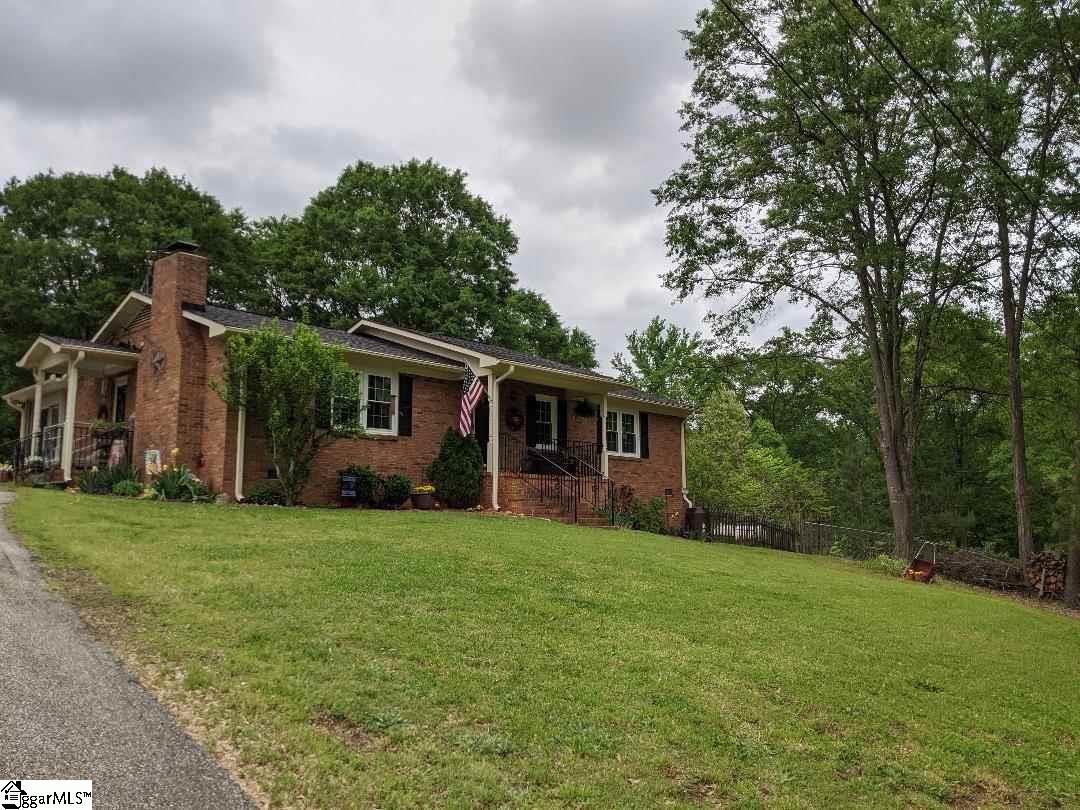 107 State Rd S-42-9652 Moore, SC 29369 - Photo 1 of 18 Gallery Image 1