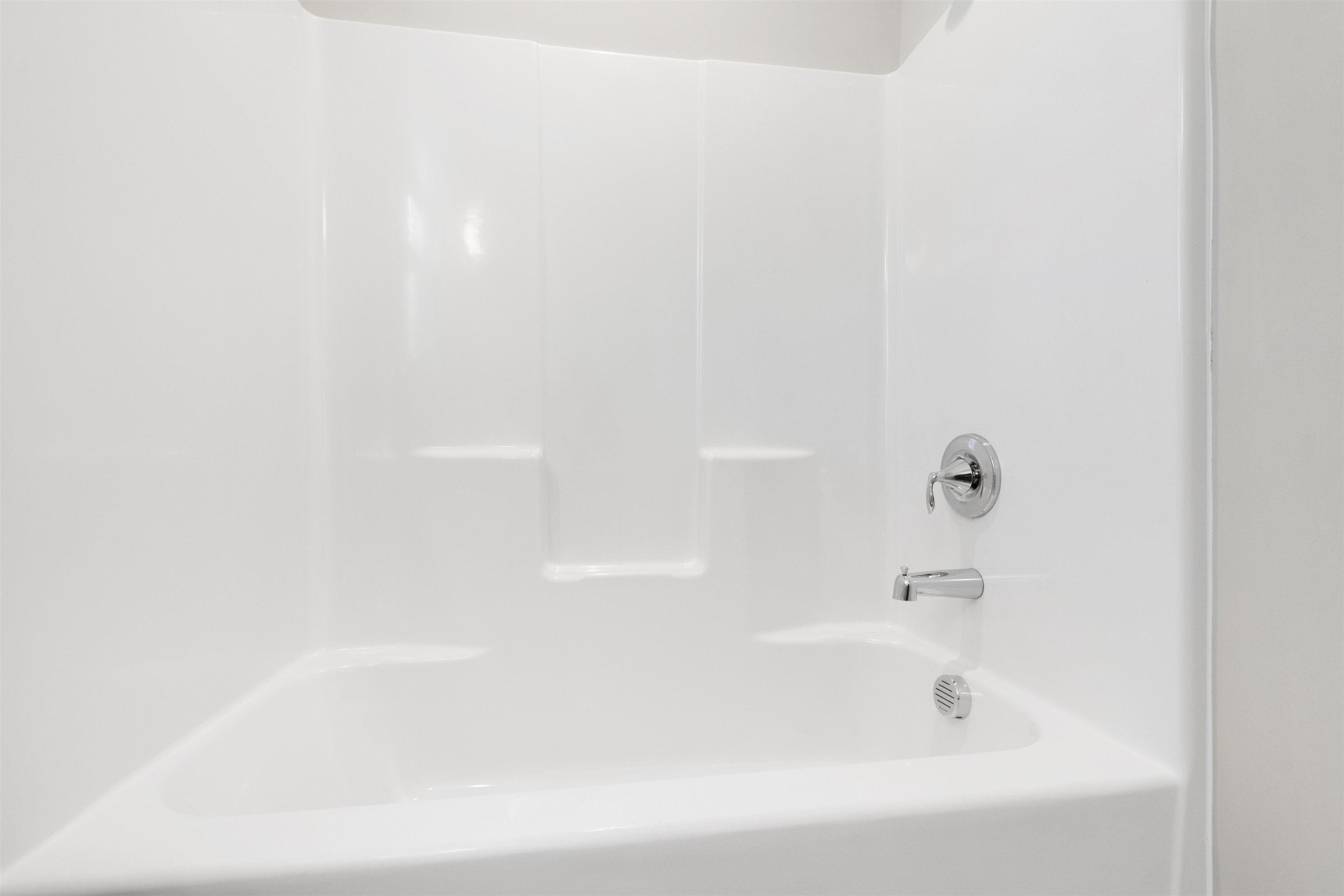 372 Nickleby Way Wendell, NC 27591 - Photo 33 of 37 a close up of a bathtub