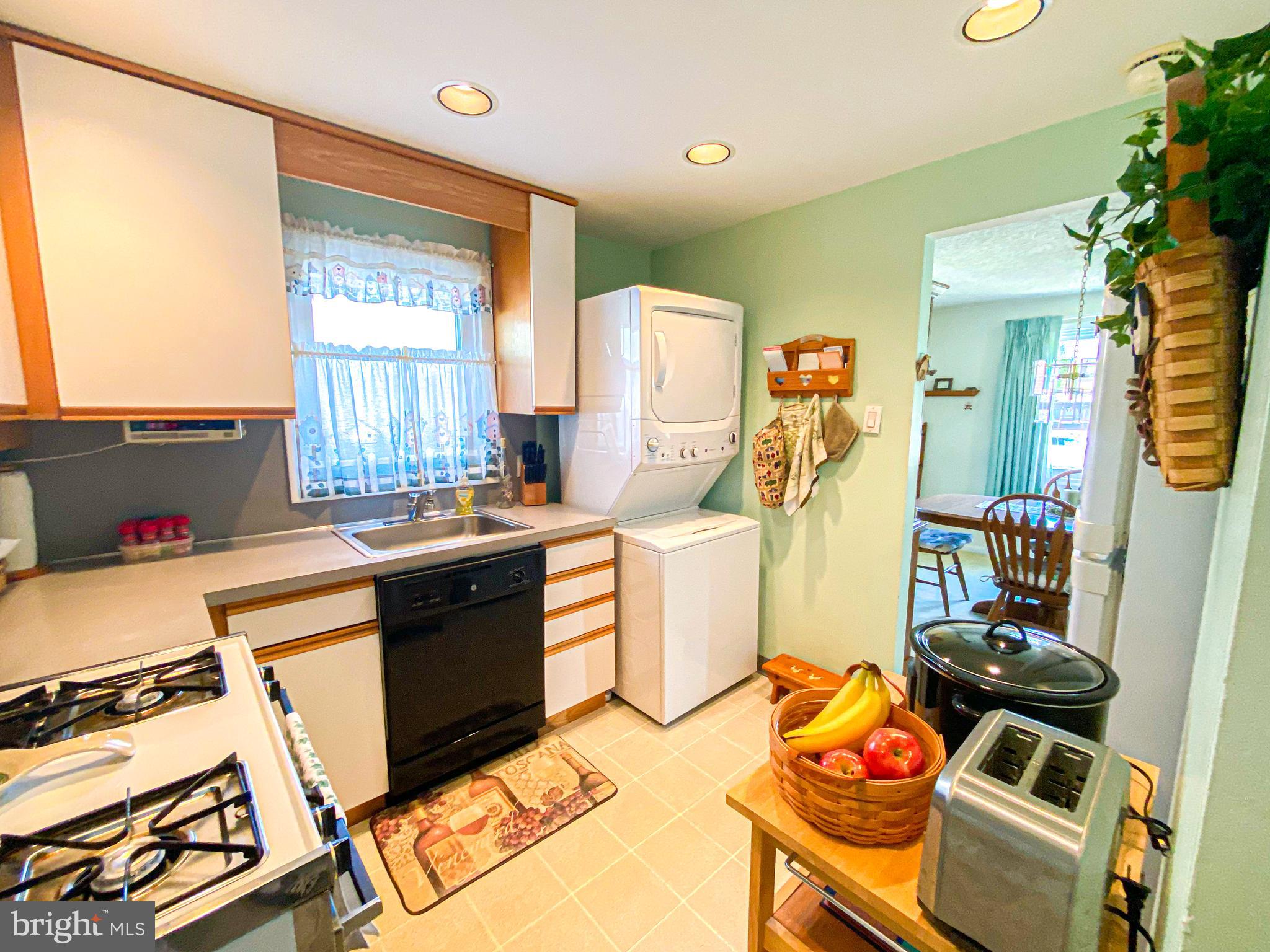873 Springhill Road Secane, PA 19018 - Photo 17 of 36 Gallery Image 17