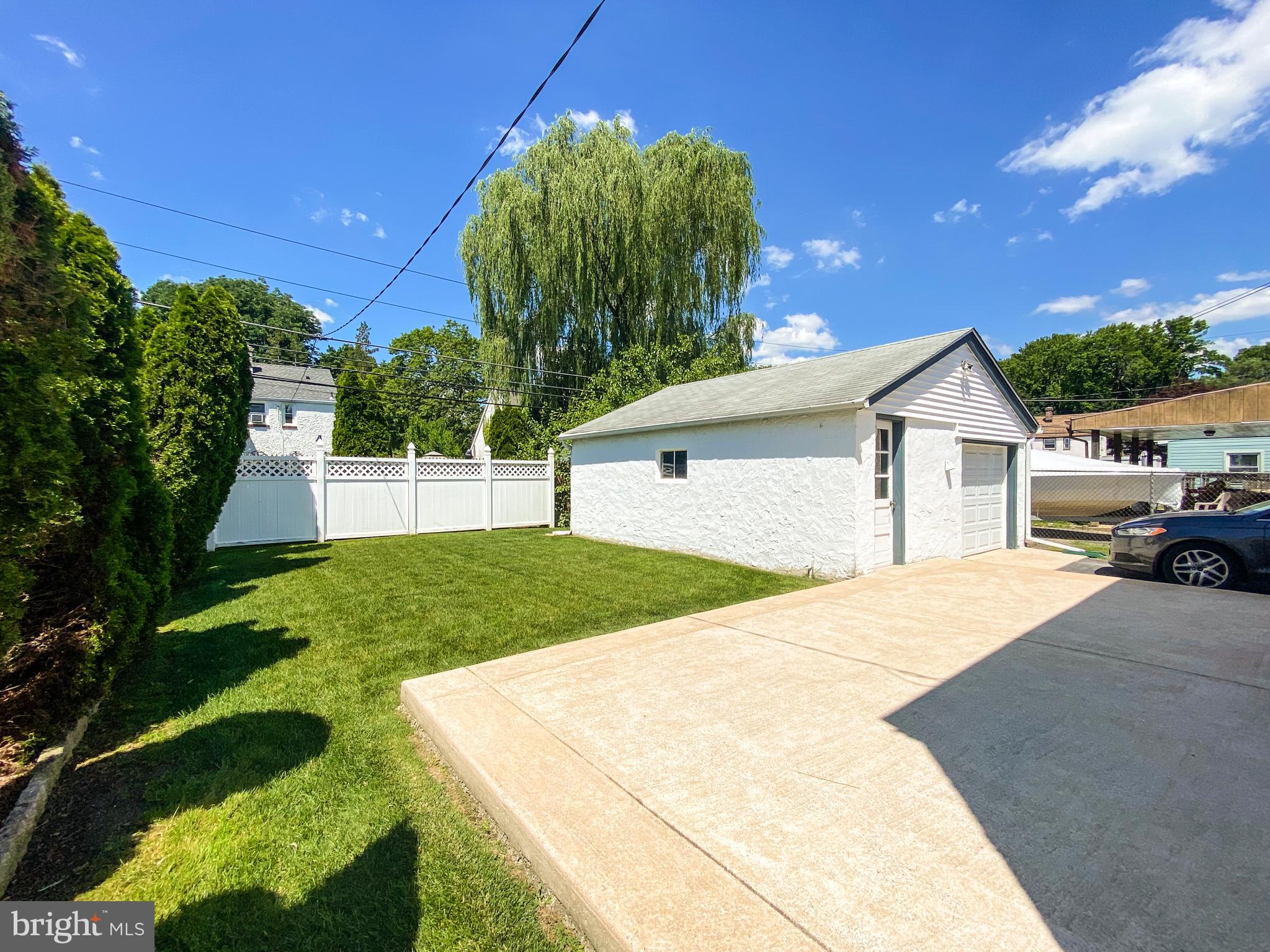 873 Springhill Road Secane, PA 19018 - Photo 5 of 36 Gallery Image 5