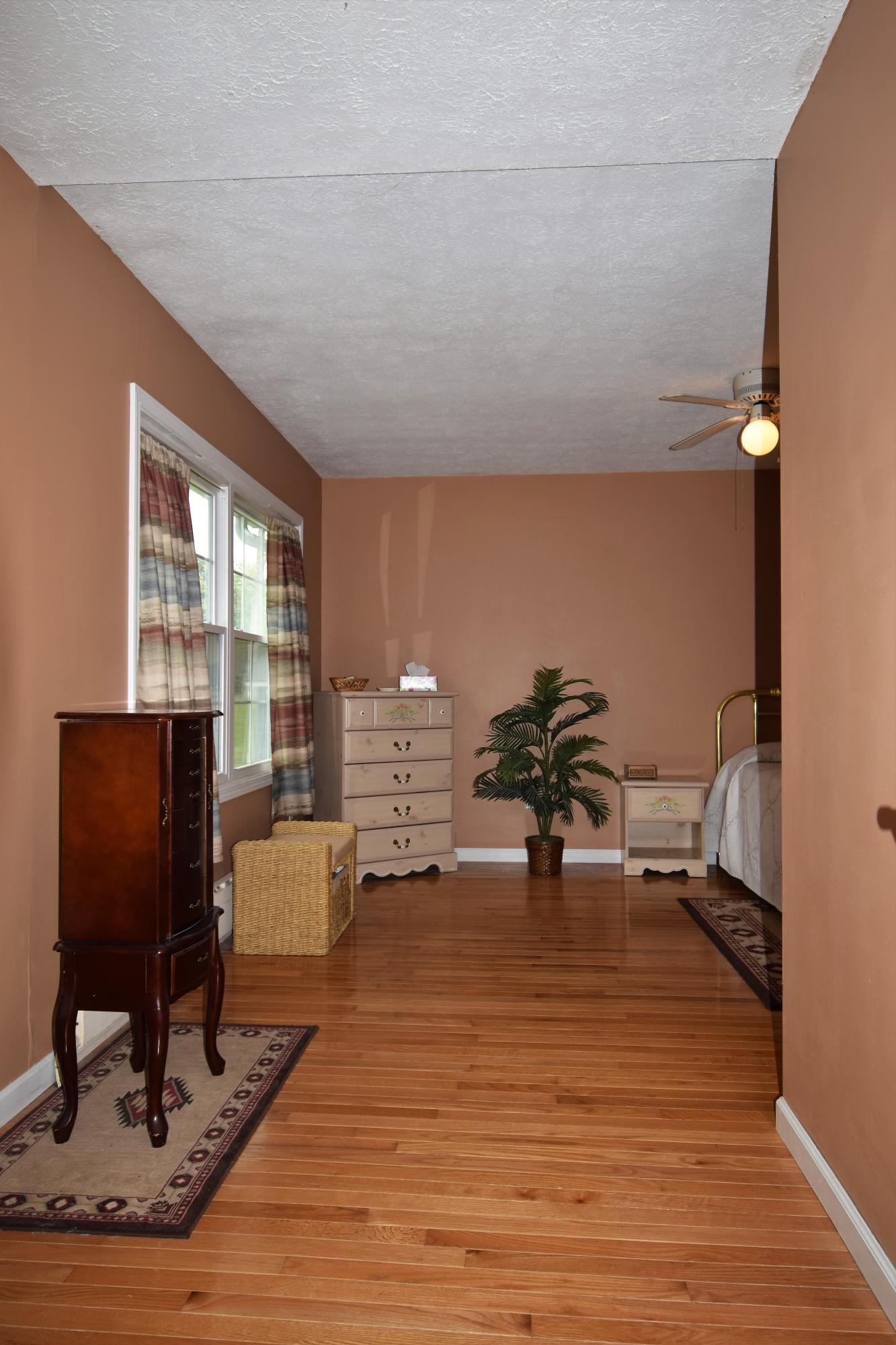 1212 Old Springfield Xenia, OH 45385 - Photo 18 of 44