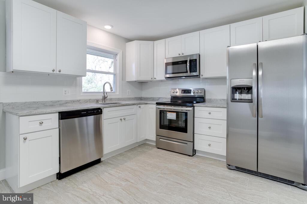 718 Bayberry Road Edgewood, MD 21040 - Photo 6 of 19