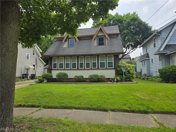 $165,000 | 1043 Oakland Avenue, Akron, OH 44310