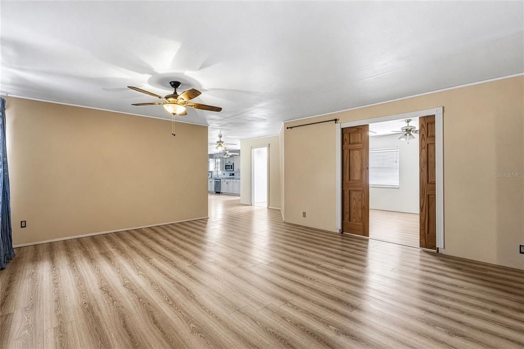 6850 Indiana Avenue New Port Richey, FL 34653 - Photo 6 of 28 Gallery Image 6