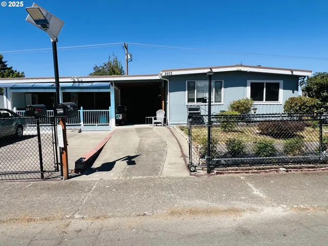 $360,000 | 2973 Surfwood Drive Northeast, Salem, OR 97305