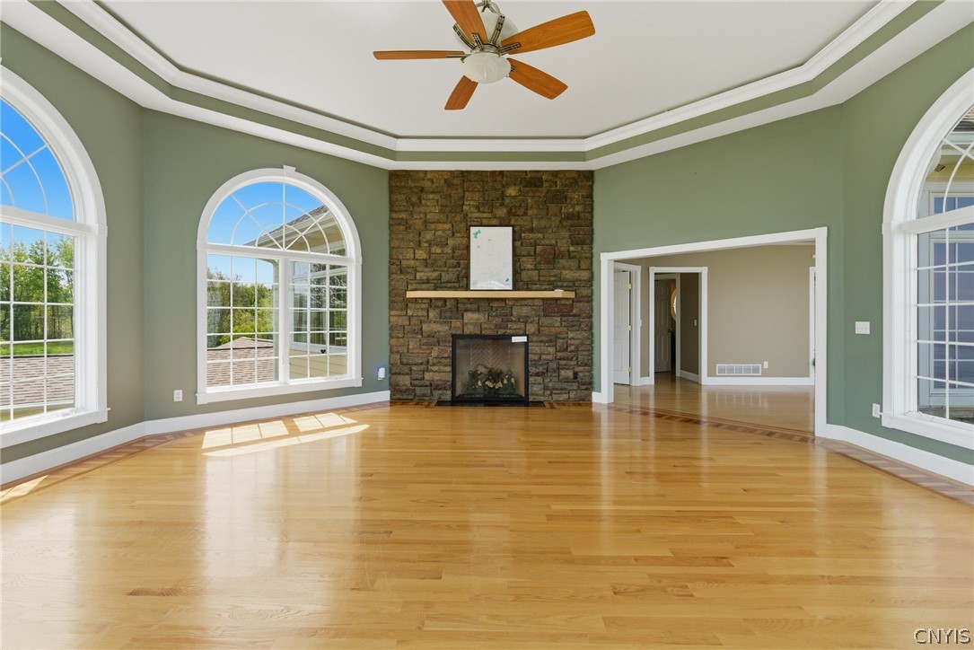 304 Lakeshore Road Oswego, NY 13126 - Photo 10 of 50