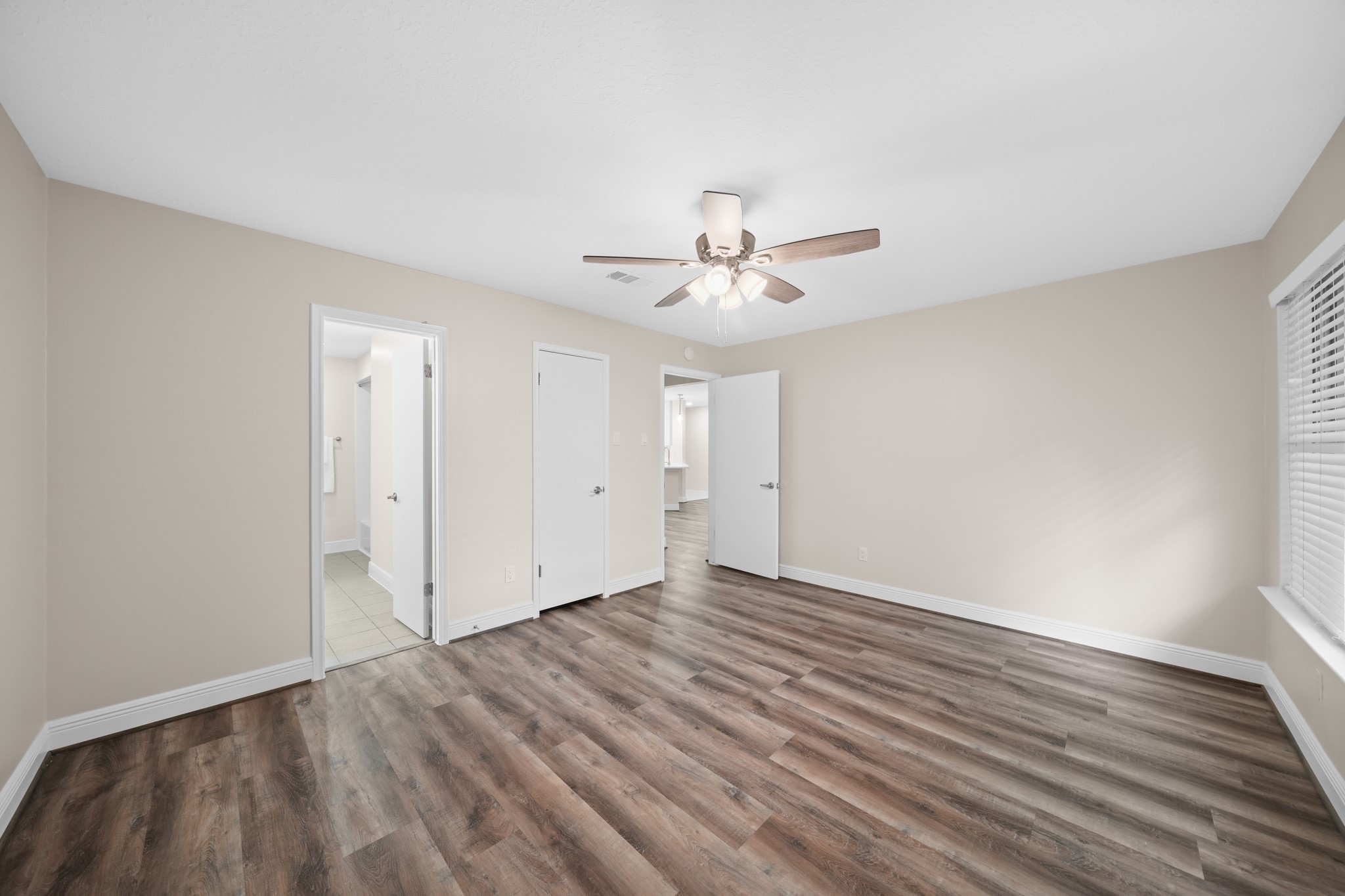 2134 Tower Bridge Road Pearland, TX 77581 - Photo 11 of 20 Gallery Image 11