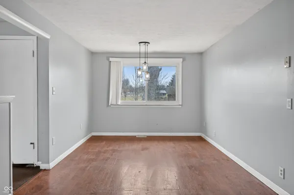 $160,000 | 8220 North Greenacres Road, Scipio, IN 47273