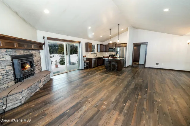 $735,000 | 586 Fairway Drive, Priest Lake, ID 83856