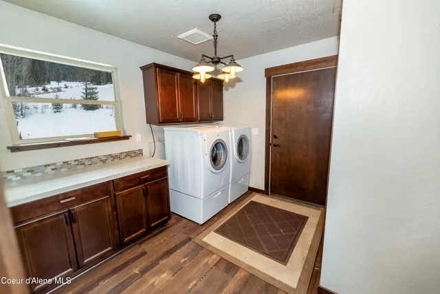 $735,000 | 586 Fairway Drive, Priest Lake, ID 83856