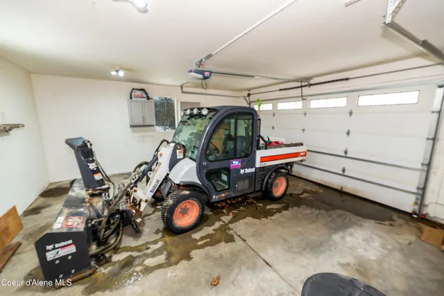 $735,000 | 586 Fairway Drive, Priest Lake, ID 83856