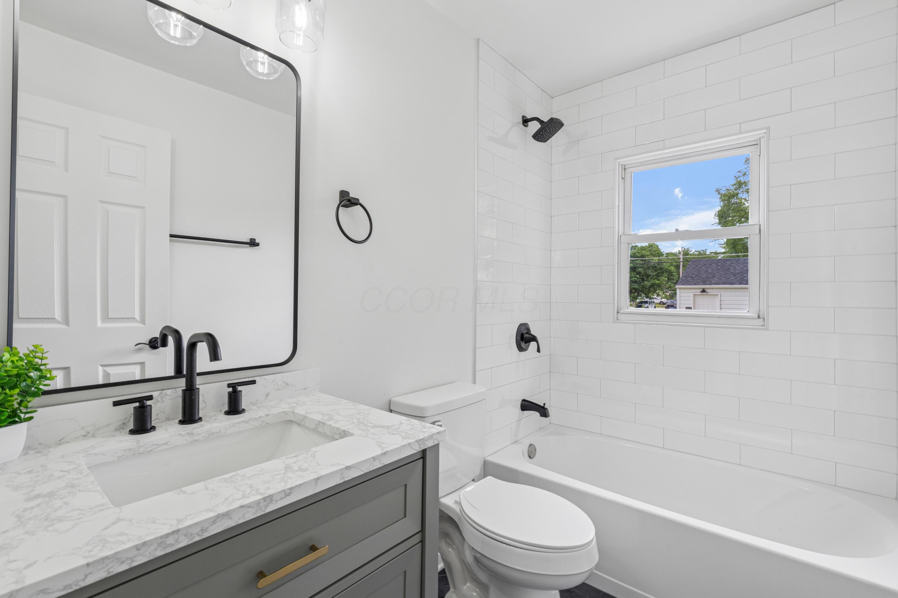 1789 Marston Road Columbus, OH 43219 - Photo 12 of 18 dsc05795