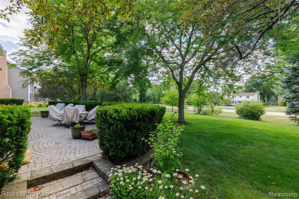 359 Fordcroft Drive Rochester Hills, MI 48309 - Photo 25 of 29