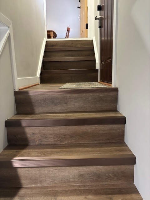 5131 Latrobe Avenue Chicago, IL 60638 - Photo 15 of 23 a view of entryway