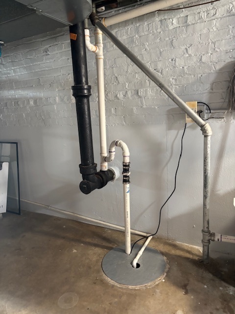 5131 Latrobe Avenue Chicago, IL 60638 - Photo 18 of 23 a view of a water heater room