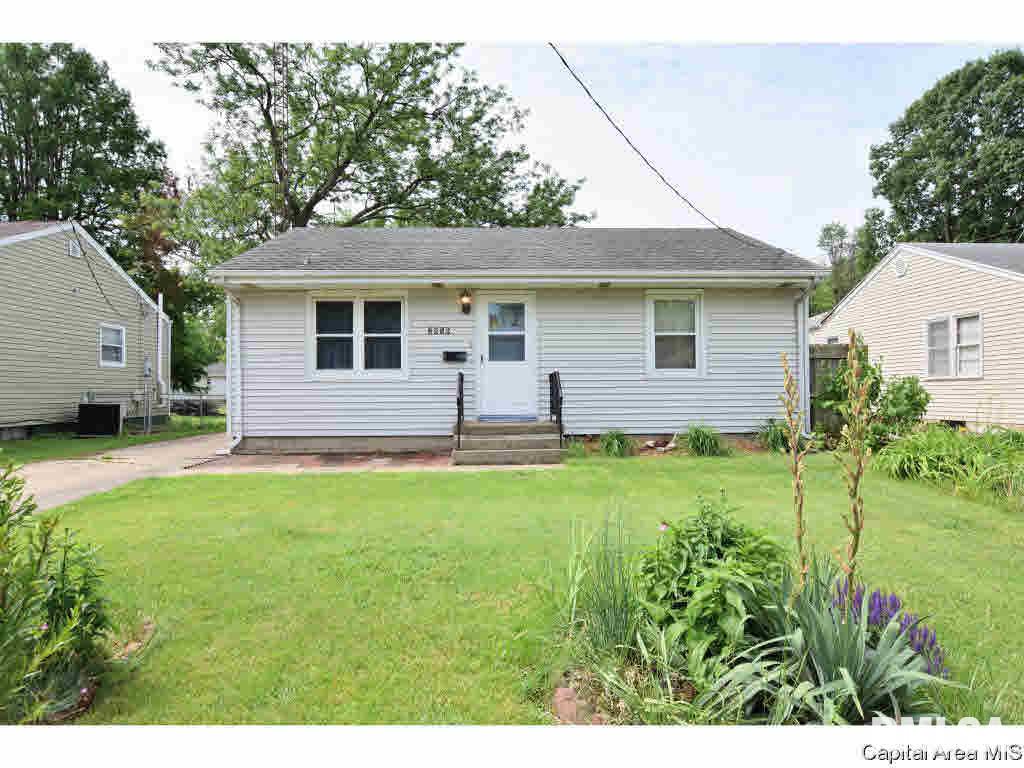2916 East Elliott Avenue Springfield, IL 62702 - Photo 2 of 35 Gallery Image 2