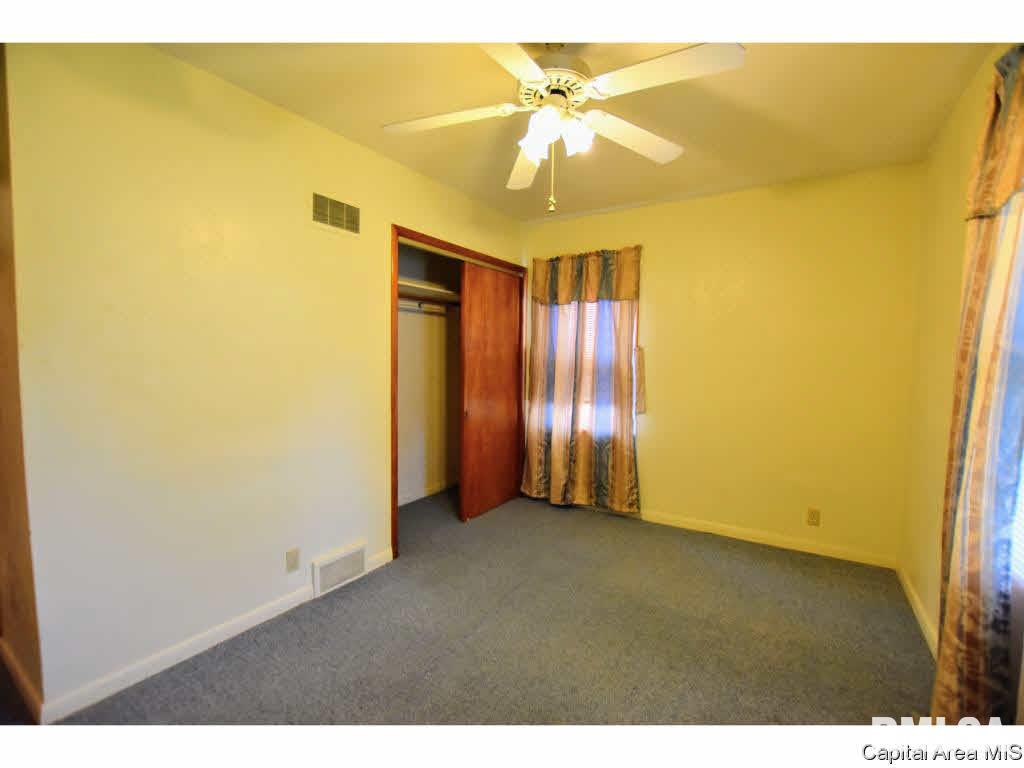 2916 East Elliott Avenue Springfield, IL 62702 - Photo 30 of 35 Gallery Image 30