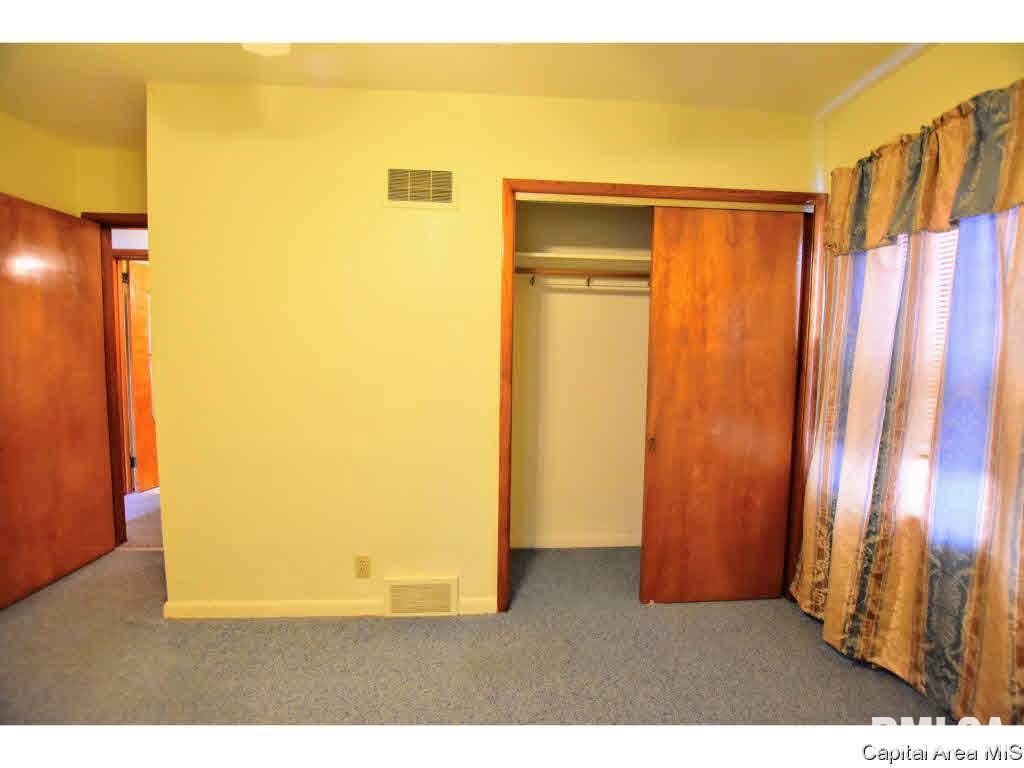 2916 East Elliott Avenue Springfield, IL 62702 - Photo 31 of 35 Gallery Image 31