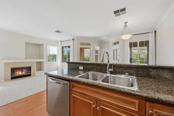 $3,300 | 11163 Catarina Lane, Unit 93, San Diego, CA 92128
