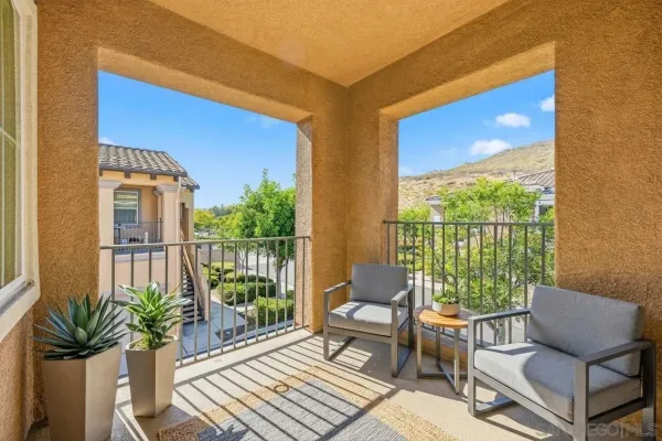 $3,300 | 11163 Catarina Lane, Unit 93, San Diego, CA 92128