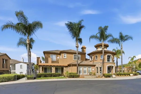 $3,300 | 11163 Catarina Lane, Unit 93, San Diego, CA 92128