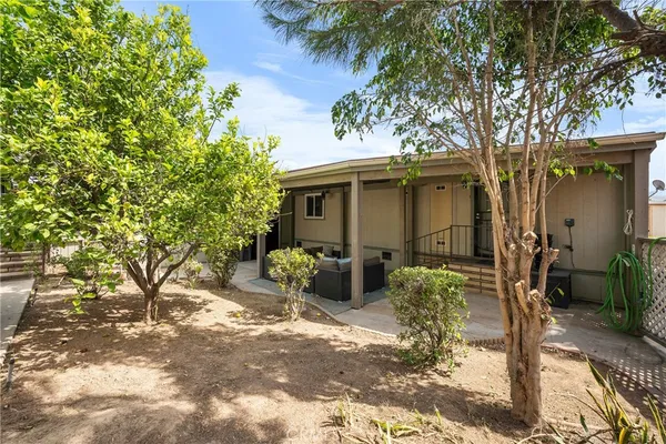 $205,000 | 1550 Rimpau, Unit 65, Corona, CA 92881