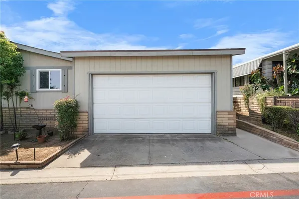 $205,000 | 1550 Rimpau, Unit 65, Corona, CA 92881
